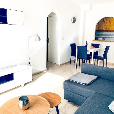 Apartment Bella Mar ตอร์เรเวียคา ภายนอก รูปภาพ